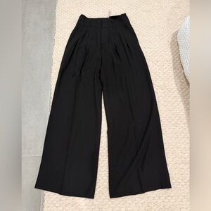 James Perse Black pleated trouser